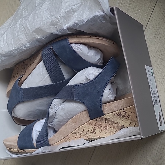 Navy Suede Wedges - Picture 5 of 6